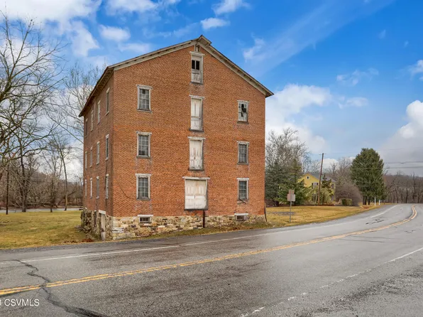 1209 Mill Rd, Selinsgrove, PA 17870