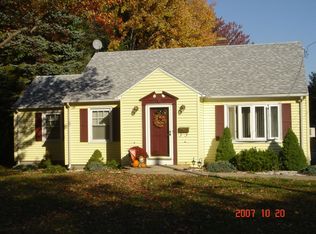 36 Kenwood St, Berlin, CT 06037