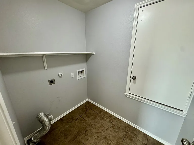 5816 Knoll Pines Pass — Photo 10
