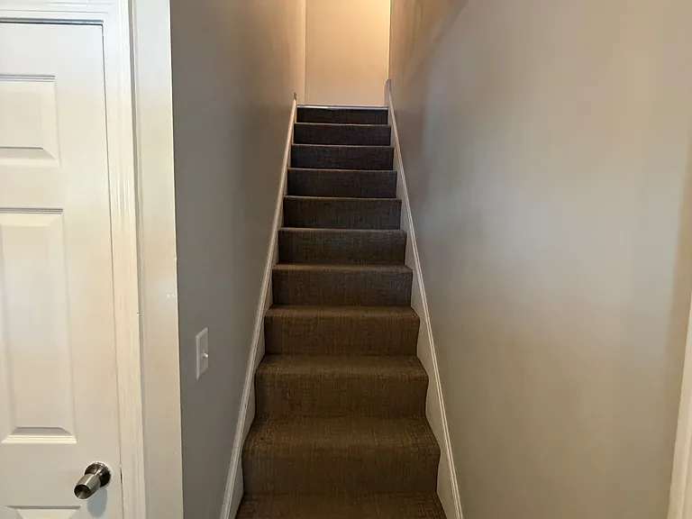 16 Pine St #A — Photo 8
