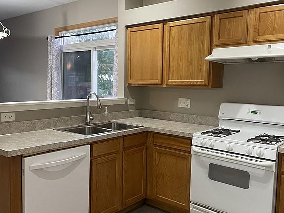 3rd image of 1430 Plantain Dr