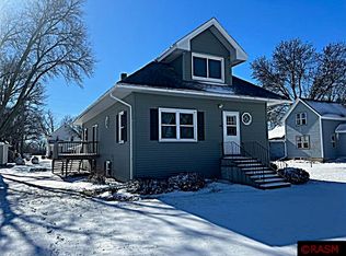 560 4th St, Frost, MN 56033