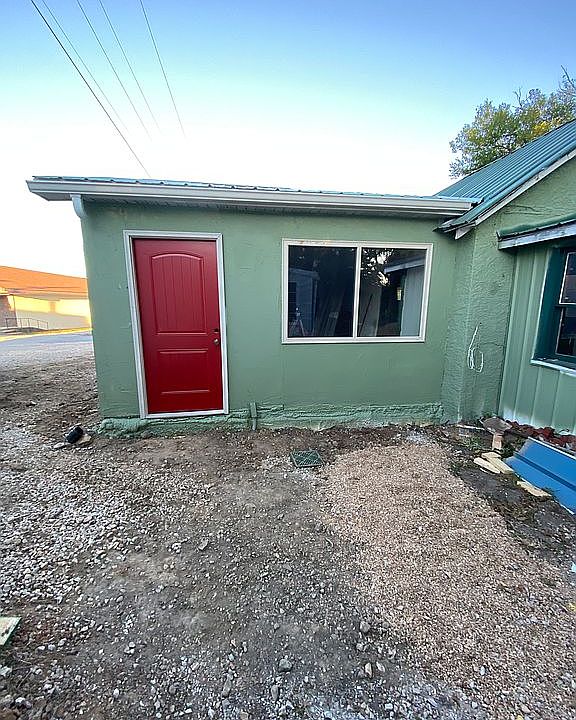 2nd image of 39 N Main Ave
