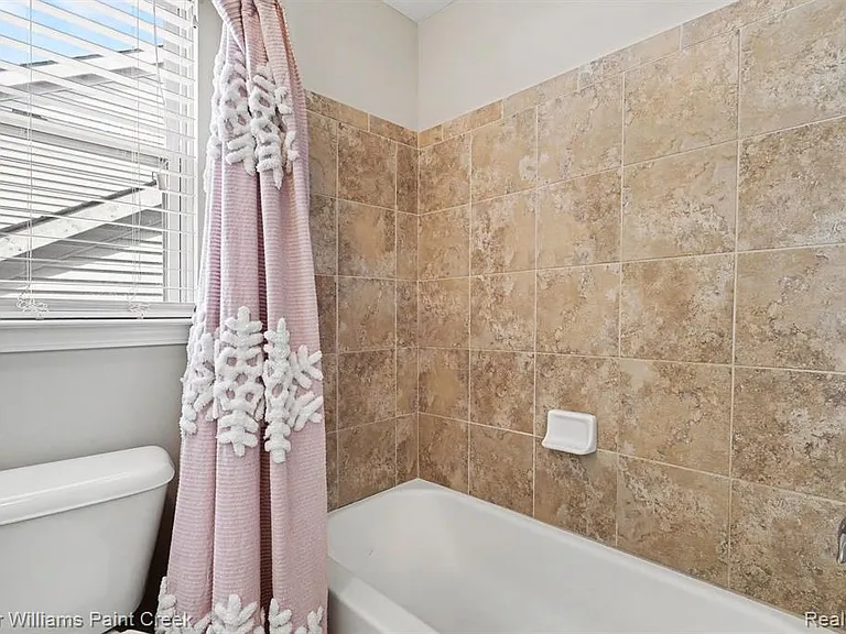 4846 E Stonegate Cir — Photo 28