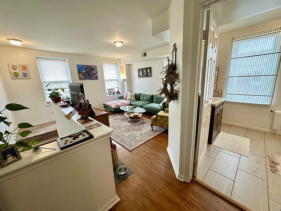 1st image of 221 S 51st St #2