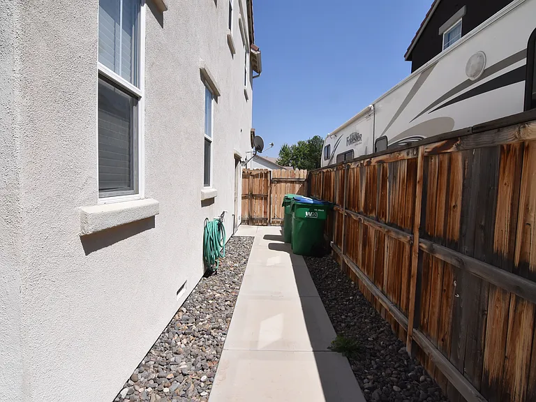 6773 Kiskadee Dr — Photo 34