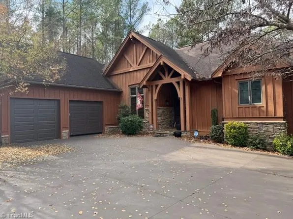 621 Crystal Bay Dr, Denton, NC 27239