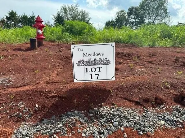 17 The Mdws, Riceville, TN 37370