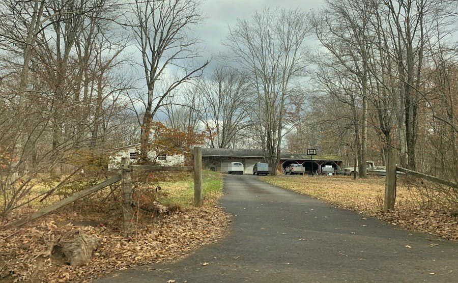 1st image of 4879 Tollgate Rd