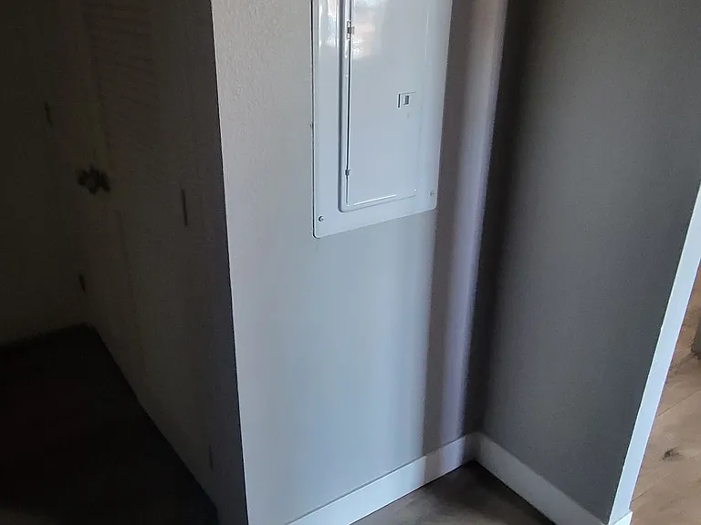 4214 E Fremont St — Photo 7