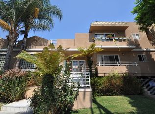 11255, North Hollywood, CA 91601