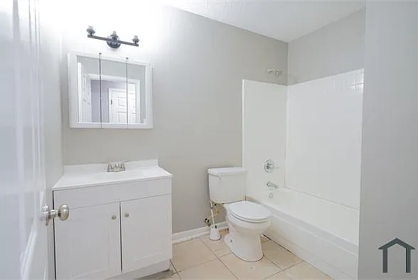 806 E Verbena Ave — Photo 14