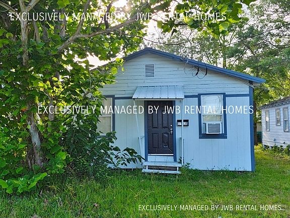 2nd image of 1553 Francis St