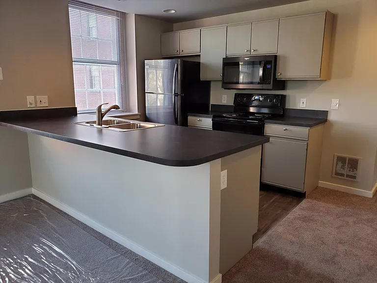 Welcome to Rosenwald Apartments - From Studios to 2 bedrooms Located in Downtown Lancaster! — Photo 17