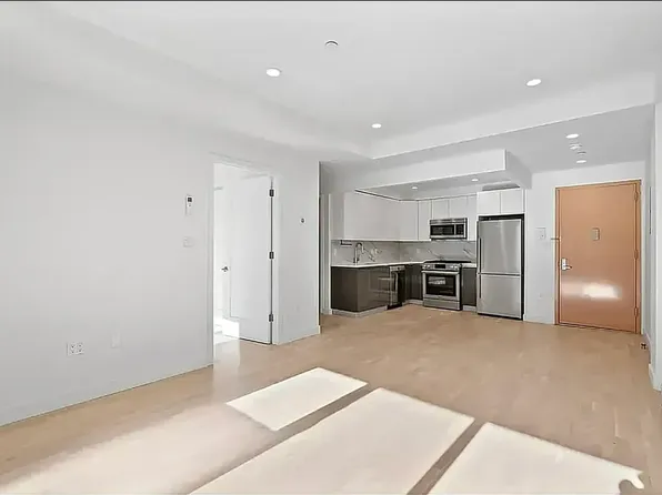 2600 7th Avenue image 7 of 20