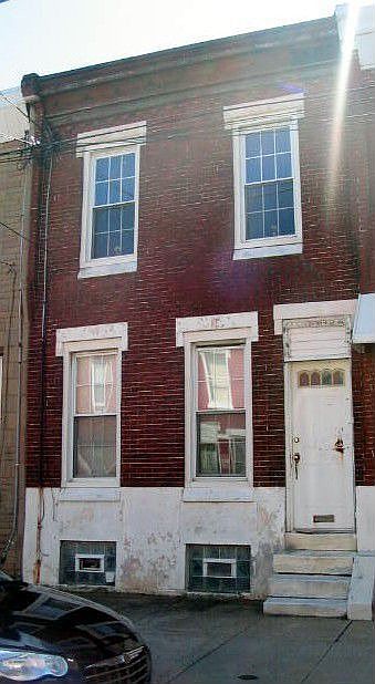 2nd image of 2118 Oakford St