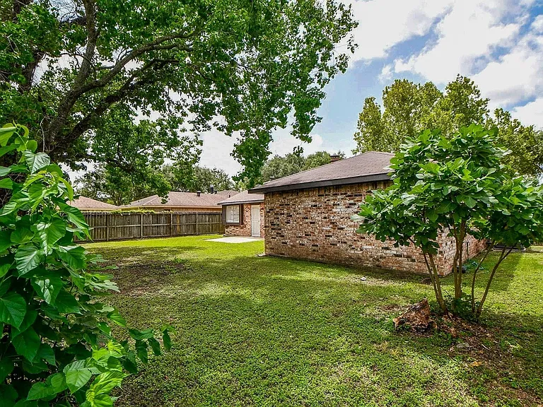 506 Dalewood Dr — Photo 20