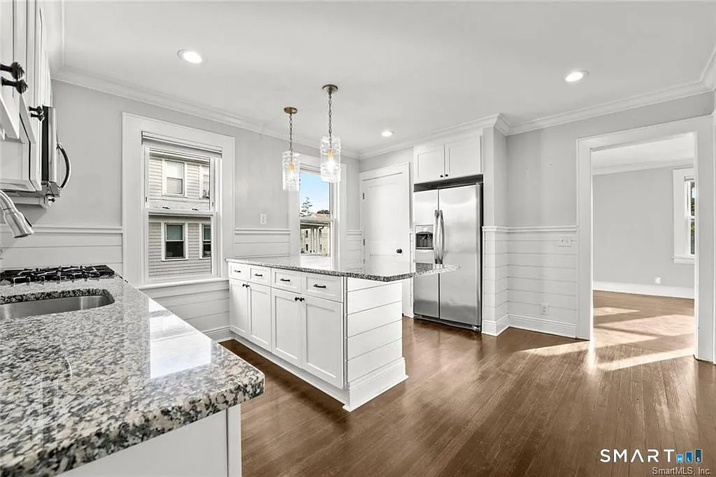 2 bed, 1.0 bath, 1100 sqft, $2,800 — Photo 3