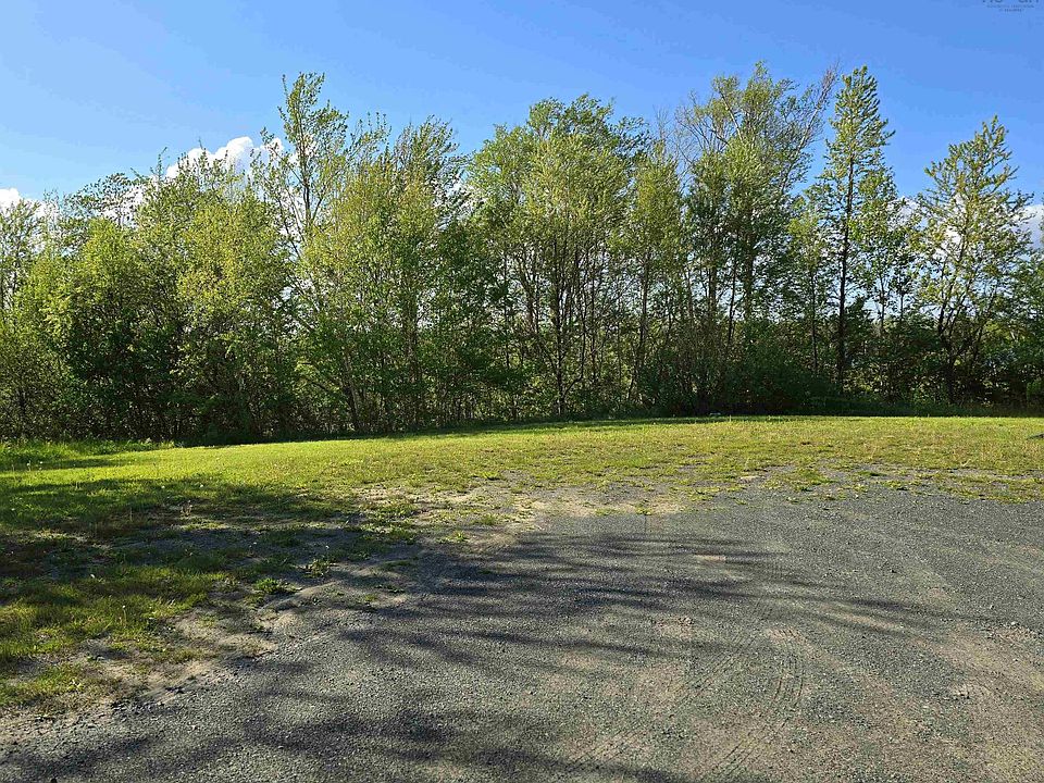 2nd image of 4 Rockfield Dr