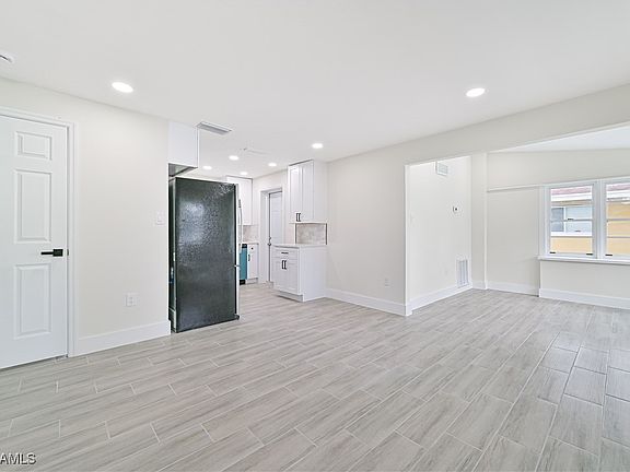 2nd image of 3844 Marvaez St