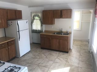 161 Robbins St APT 3, Waterbury, CT 06708