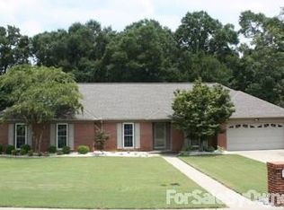 105 Chapelwood Dr, Enterprise, AL 36330