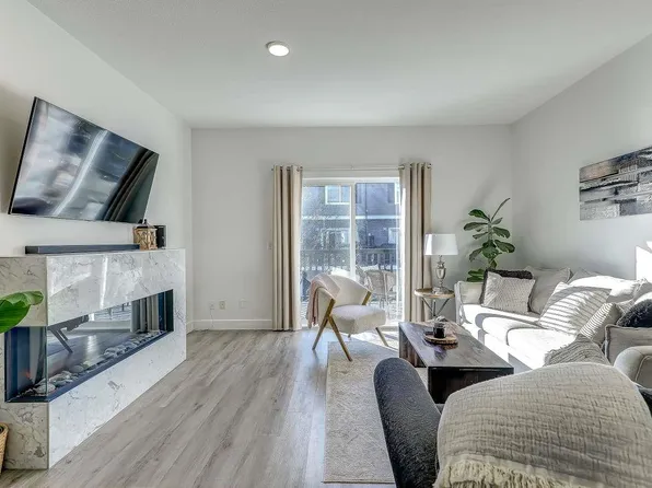 19572 Fraser Way #53, Pitt Meadows, BC V3Y 0A9