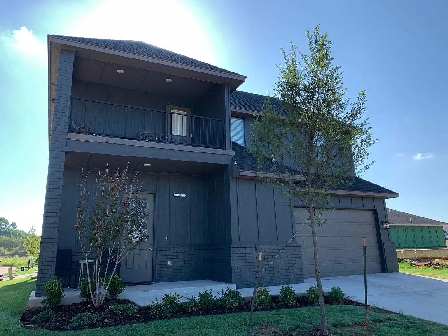 Fully Furnished 4 bed, 2.5 bath home in sought after gated community in NW Norman — Photo 3