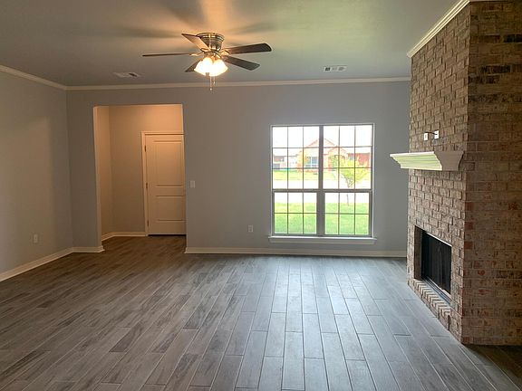 4th image of 9301 Heritage Hills Pkwy