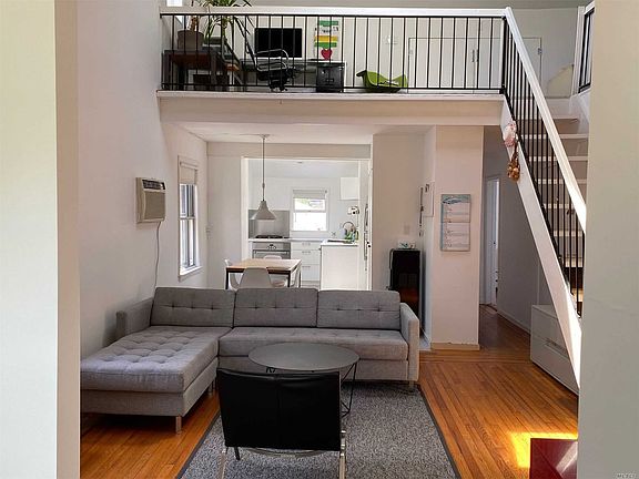 3rd image of 569 Lincoln Blvd