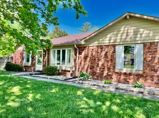 570 Green Meadow Dr, Greenwood, IN