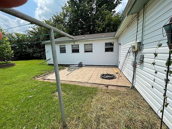 4th image of 315 N Cedar St