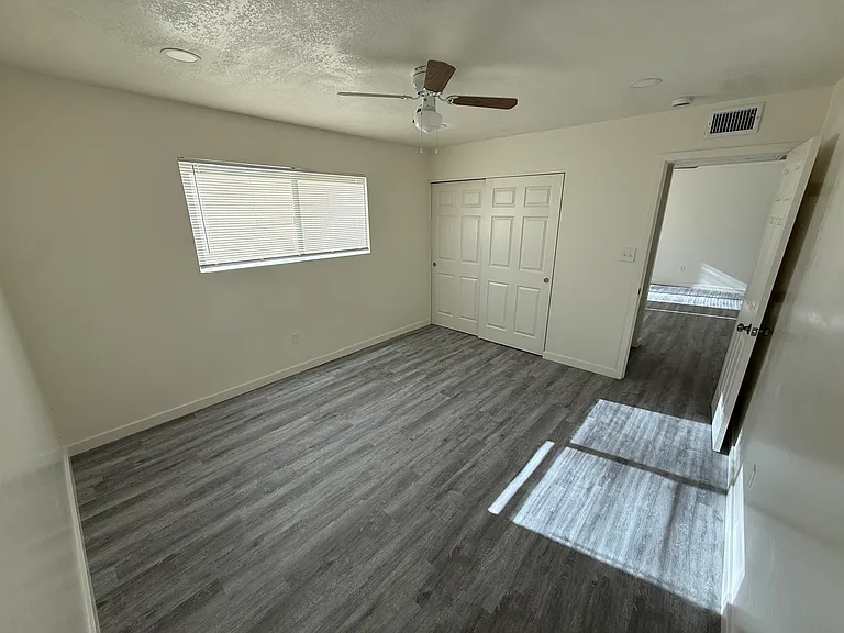 4812 Summertree Ln #B — Photo 6