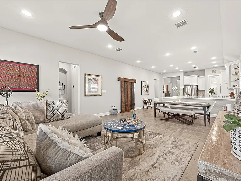8922 Flounder Ridge Dr — Photo 18