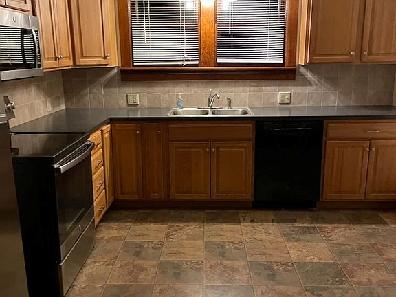 Dishwasher & New side-by-side Refrigerator/Freezer with Water/Ice on the door