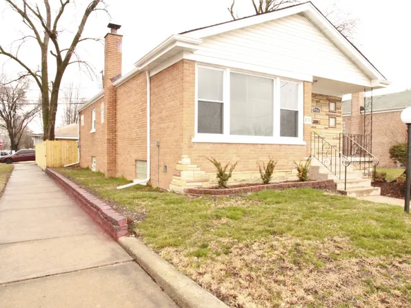 956 W 115th St, Chicago, IL 60643