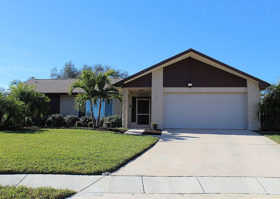 1st image of 2802 Thistle Ct S