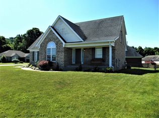 5504 Velvet Ct, Louisville, KY 40272