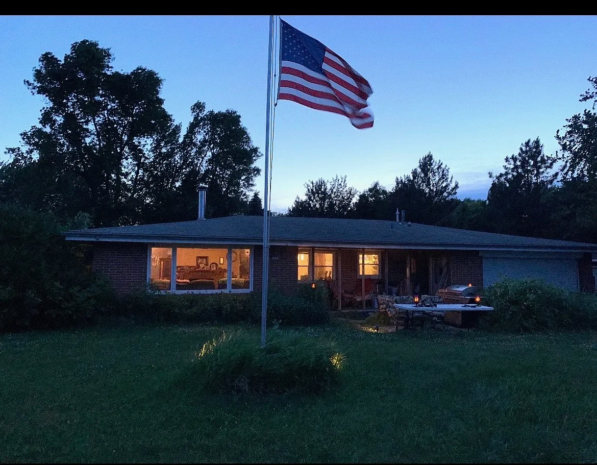 1 bed, 110 sqft, $850 — Photo 1