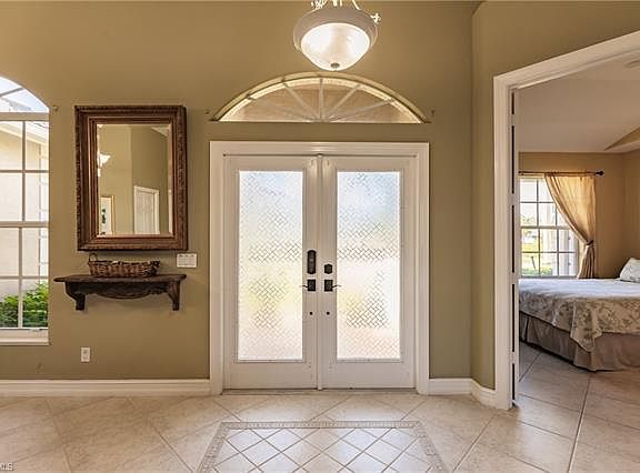 3rd image of 483 Barcelona Ct