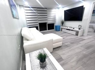 6917 Collins Ave APT 806, Miami Beach, FL 33141