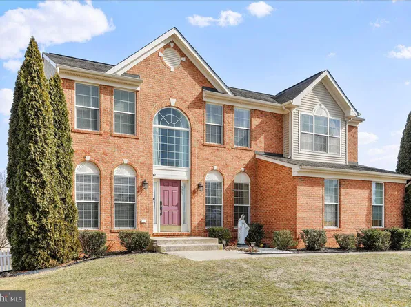 301 Fontana Cir, Martinsburg, WV 25403