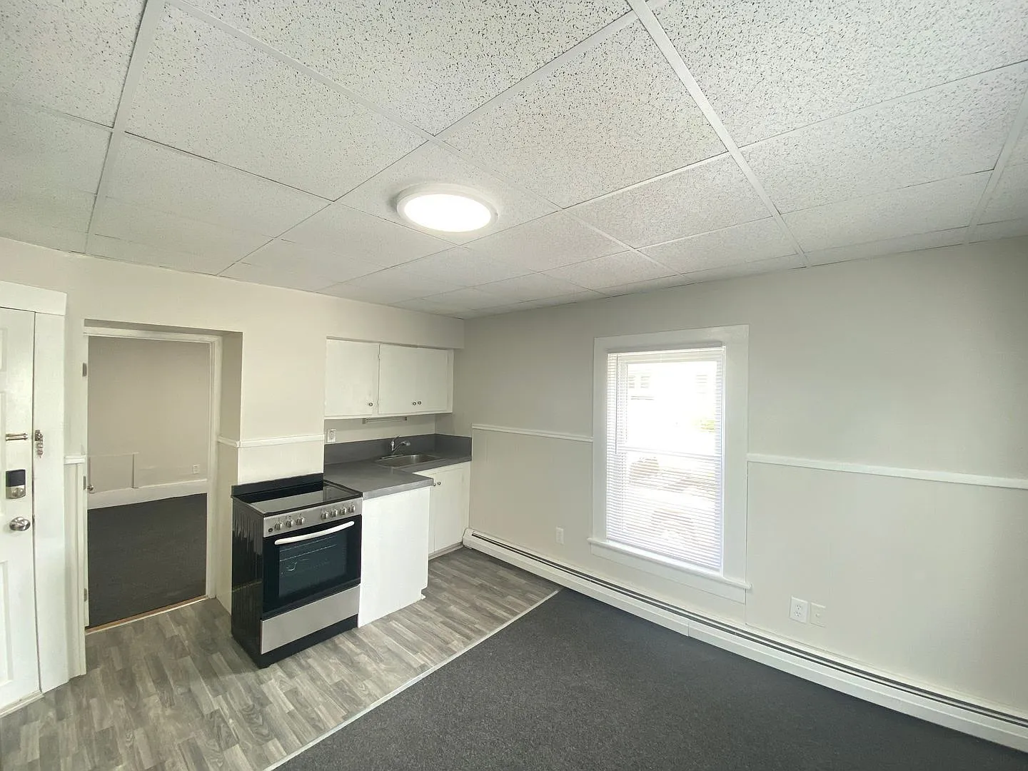 1 bed, 1.0 bath, $1,375 — Photo 2