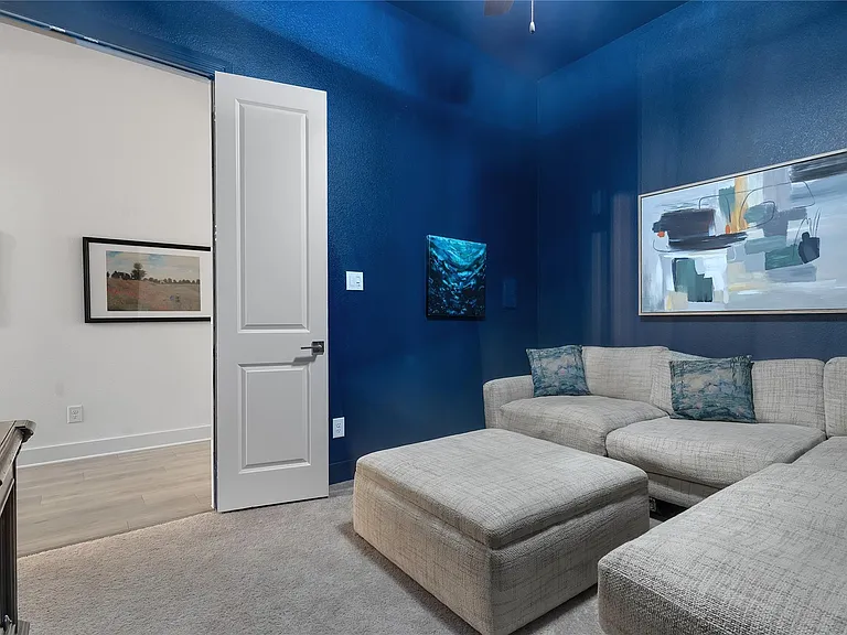610 Lavender Dr — Photo 5