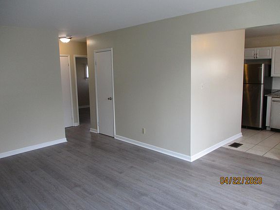 3rd image of 946 Kramer Ave