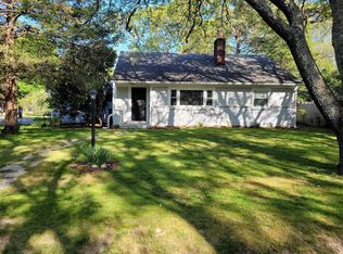 52 Ploughed Neck Rd, East Sandwich, MA 02537