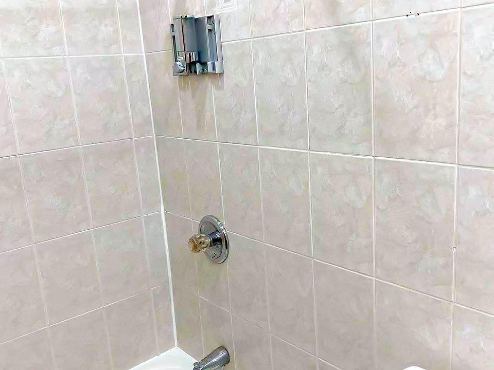 1st image of 7418 91st Ave #1