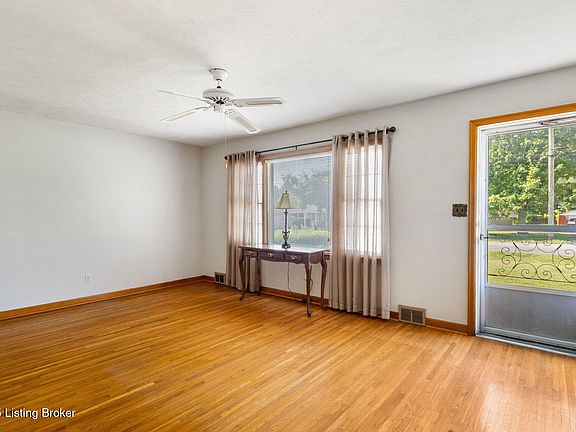 3rd image of 6005 Cole Ave