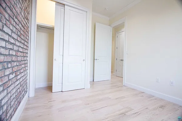 Rented by EXR | media 27