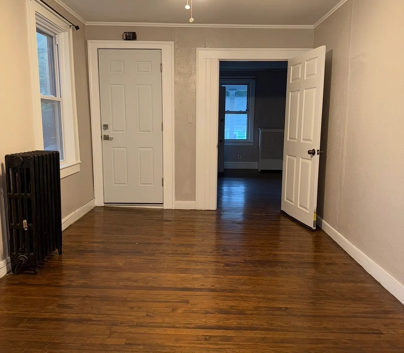 4 bed, 2.0 bath, 1380 sqft, $2,900 — Photo 4